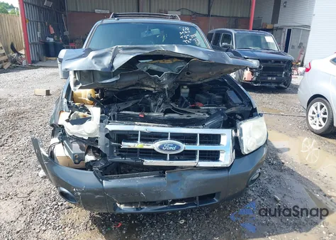 2008 Ford Escape Xlt from USA, damaged, VIN 1FMCU03198KE78192